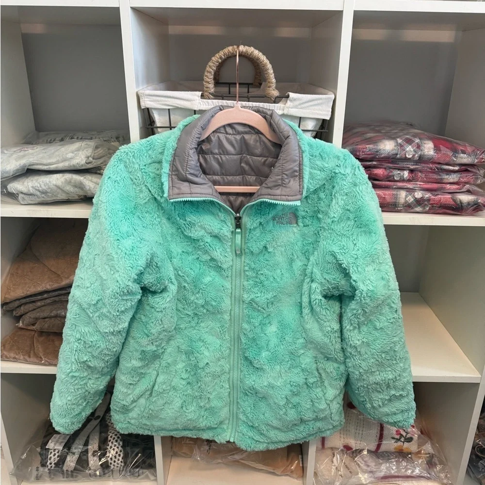 Girls North Face reversible puffer jacket